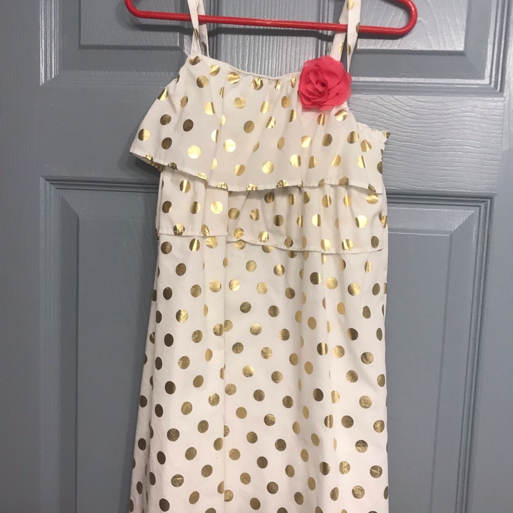 Beautiful girls dress!